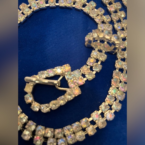 Genuine Aurora Borealis vintage absolutely stunning buckle belt and necklace - Picture 4 of 8